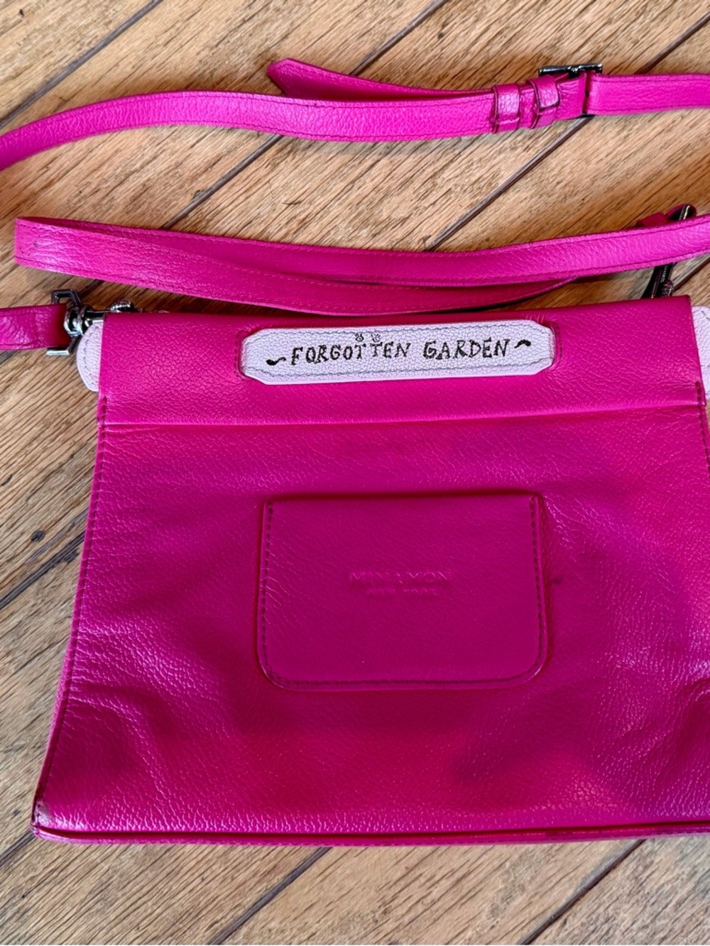 Min & Mon Vali Forgotten Garden